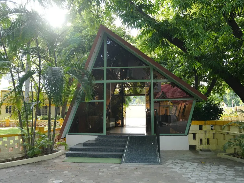 Salem Club